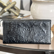 Load image into Gallery viewer, Alma Mia Signature Wallet
